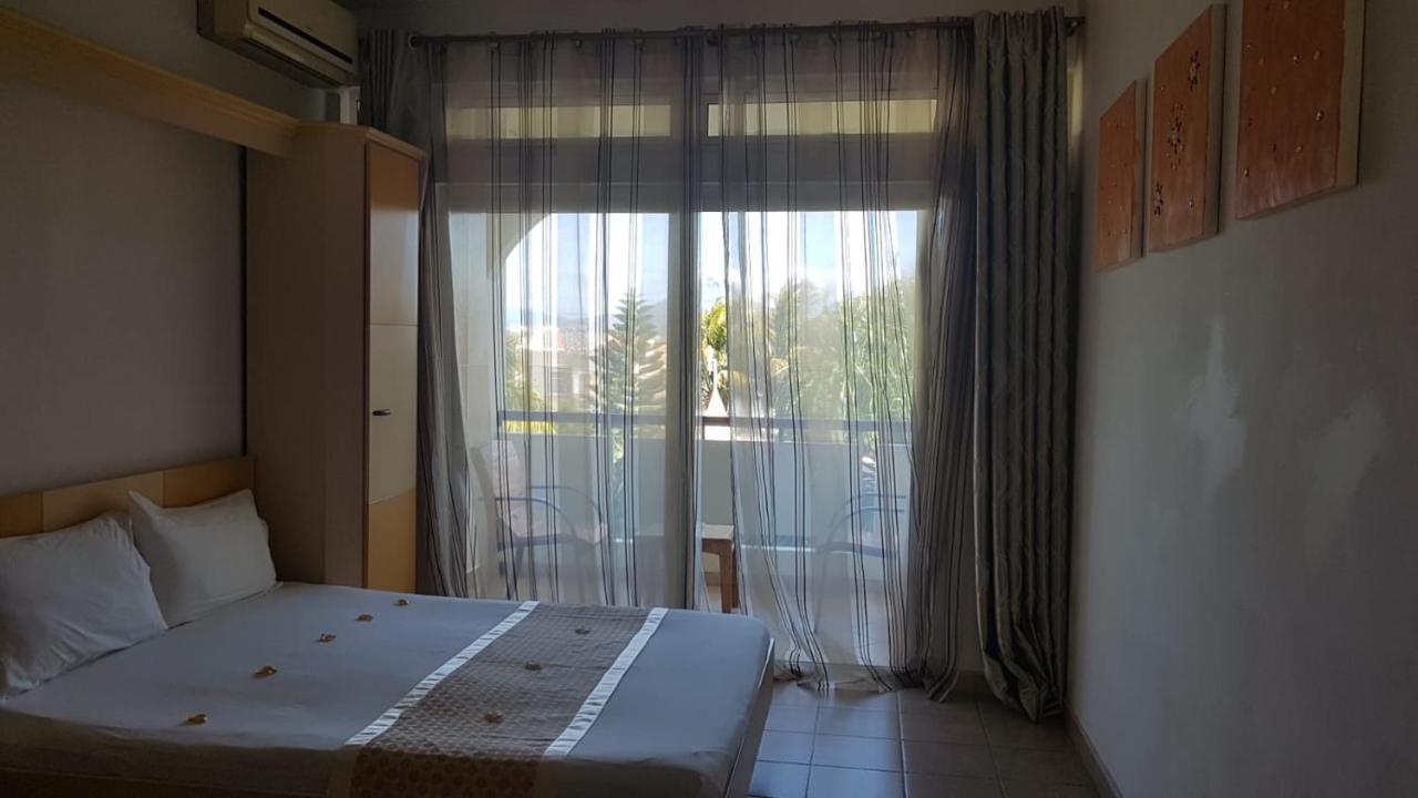 West Coast View Studios & Appartment Flic-en-Flacq Buitenkant foto